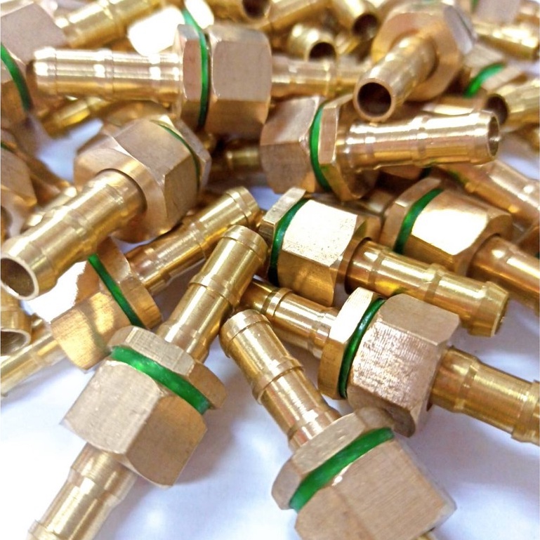 ข้อต่อเครื่องพ่นยาแบบเกลียว 8.5 ,10 มม. แบบมีปีก 8.5 มม ตัวผู้xตัวเมีย) ทองเหลือง 1 ชุด 2 ชิ้น