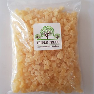 สับปะรดอบแห้งหั่นเต๋า สูตรน้ำตาลน้อย  Dried Pineapple Diced เกรด A By Triple Trees