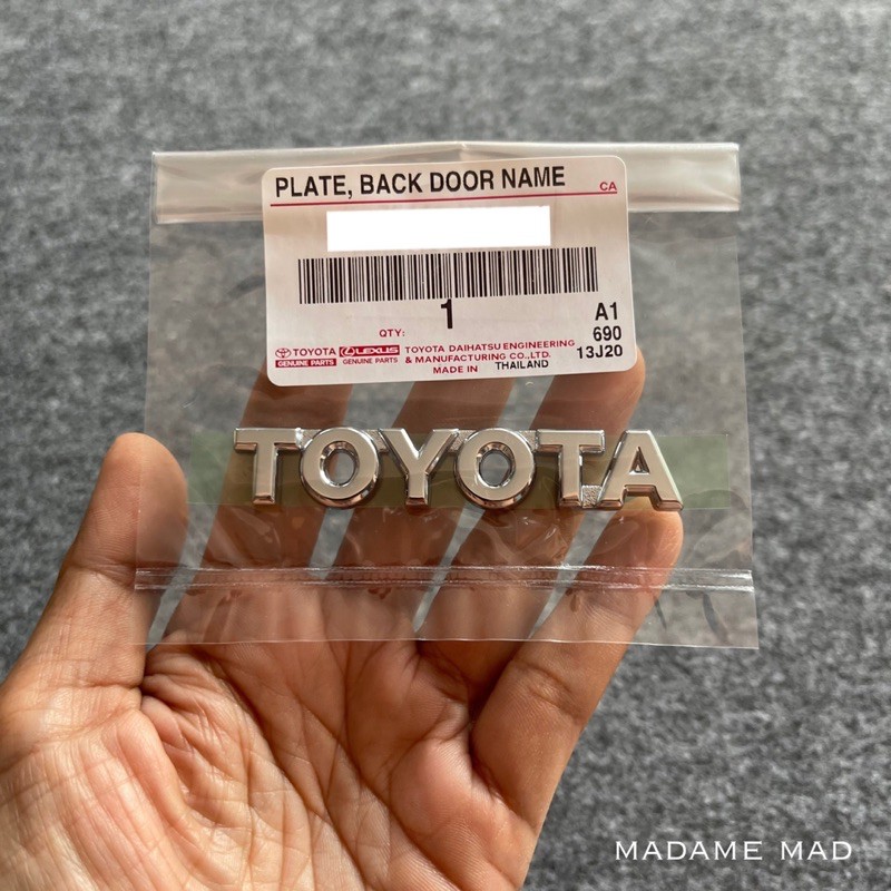 แท้ศูนย์ % โลโก้ TOYOTA ติดท้าย FORTUNER ขนาด 7.5x1.4cm (YU-75441-0K031)
