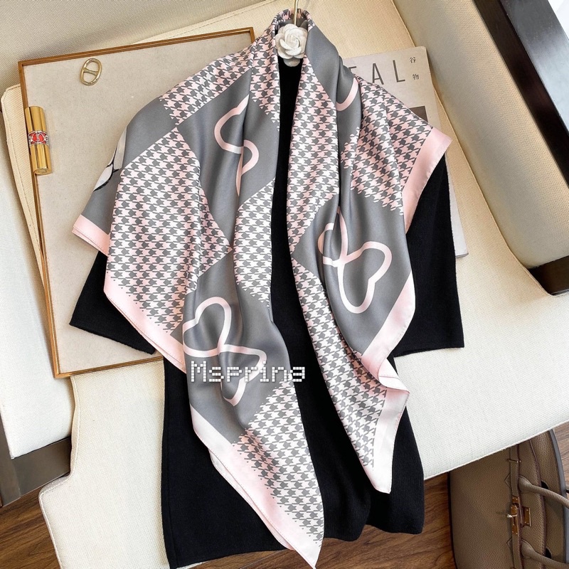 ผ้าพันคอ ผ้าคลุมไหล่ ผ้าโพกหัว ขนาด90*90ซม สินค้าพร้อมส่ง