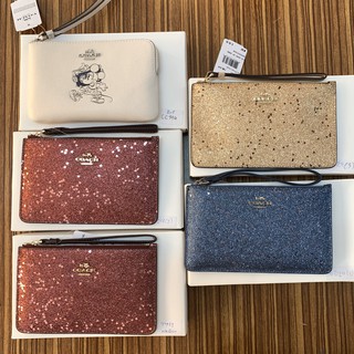 Coach Wristlet with Glitter 1 ซิป ขนาด 7” x 4” นิ้ว-