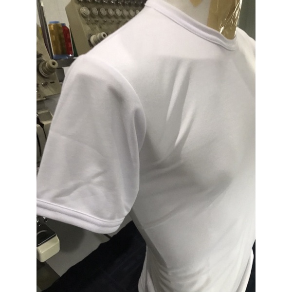 เสื้อรองในทหาร คอกลม!! สีขาว สุดดดดดเท่ ผ้ายืดไม่ย้อย ไม่ยับ ไม่ต้องรีด สุดเท่ ใส่สบาย😄😄