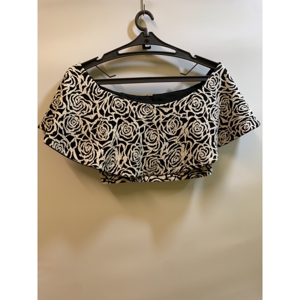( 2 ชิ้น) Secondskin rose set เสื้อ + กระโปรง size us s/eur 36