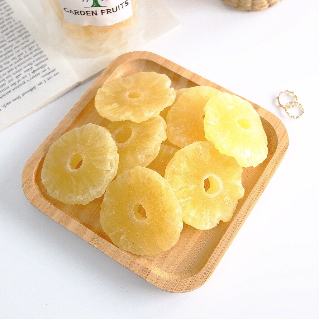 Dried Pineapple Slice สับปะรดอบแห้งแบบสไลด์ สูตรน้ำตาลน้อย รสชาติอร่อย กลมกล่อม ผลไม้อบแห้ง เกรด A B