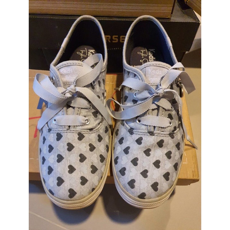 รองเท้า keds แท้ 💯% มือสอง