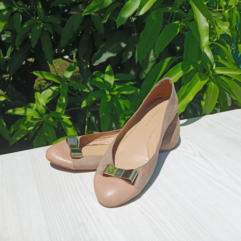 CHARLES & KEITH ชาร์ลส์ & KEITH PRELOVED