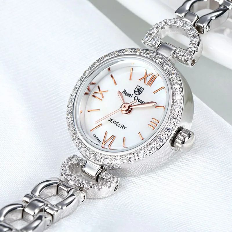 Royal Crown นาฬิกาข้อมือผู้หญิง สายสแตนเลสประดับเพชร cz อย่างดี รุ ( สี Silver )