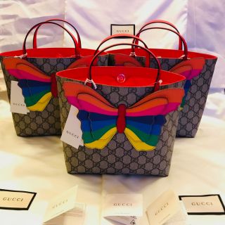 gucci kid tote ลายผีเสื้อ