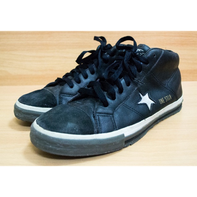 รองเท้าผ้าใบสีดำ Converse One Star ของแท้ 100%