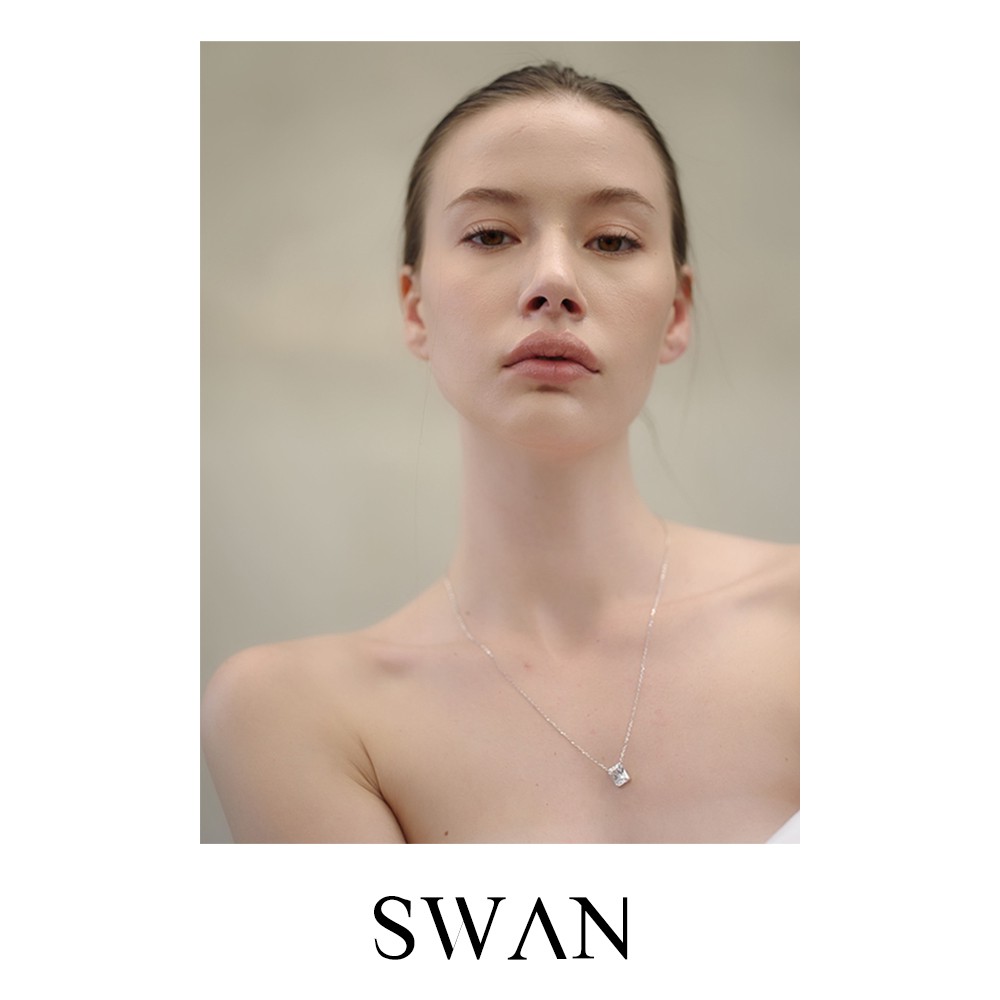 Swan قلادة فضة حقيقية رفيعة بدلاية زركون — صورة 6