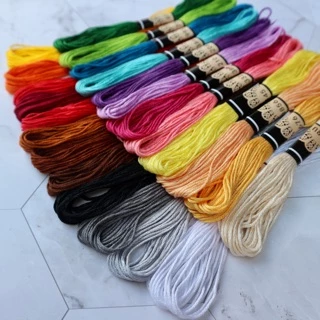 Set ไหมปัก 24 สี เบอร์ 25