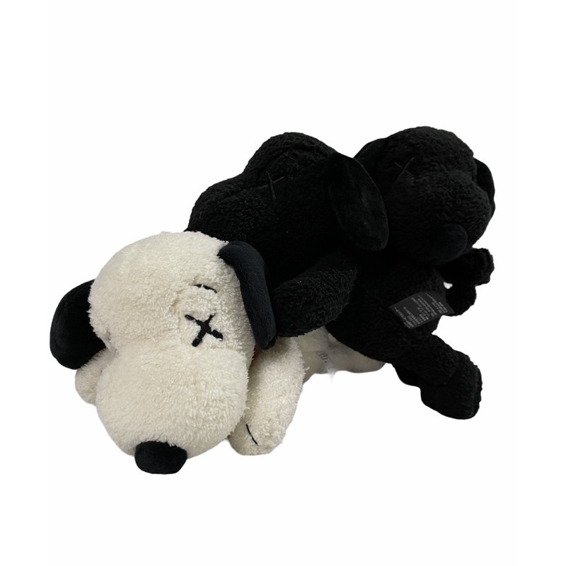 ตุ๊กตา KAWS x Peanuts x Uniqlo Snoopy Plush size Small