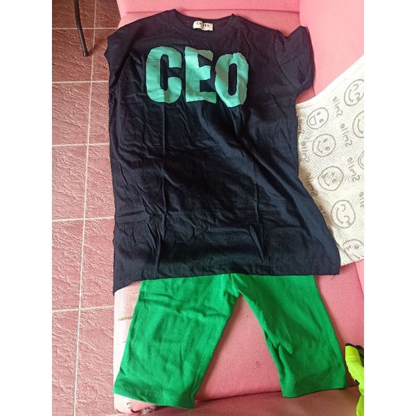 เสื้อ CEO และกางเกง Biker