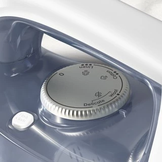 Electrolux เตารีดไอน้ำ กำลังไฟ 2400 วัตต์ Refine 700 รุ่น E7SI1-60WB สีขาว-เทา