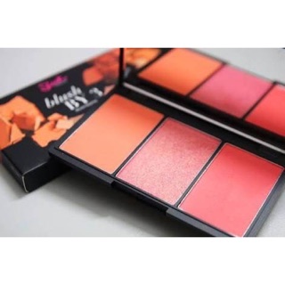 Sleek blush By 3 Blush Palette