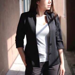 Dressii Suit - เสื้อสูทผู้หญิง ใส่คลุมคอตั้งแขนสามส่วน S-XXL