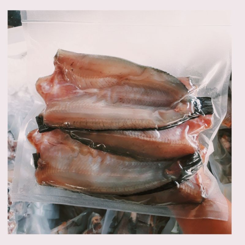 Best Seller, High Quality ปลาช่อนแดดเดียวตัวเล็ก ไร้ก้างคละไซส์ ขนาด 5-10ตัว/ 500 กรัม สด ใหม่ สะอาด อาหารทะแลแห้ง ปลาแดดเดียวชนิดต่างๆ ปลาฉิงฉ้างตากแห้ง ปลาหมึกแห้ง ปลาสลิด สินค้าขายดีและมีคุณภาพสำหรับคุณ