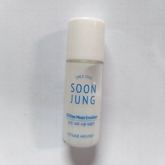 ETUDE HOUSE Soon Jung 10-Free Moist Emulsion Tester 5 ml.