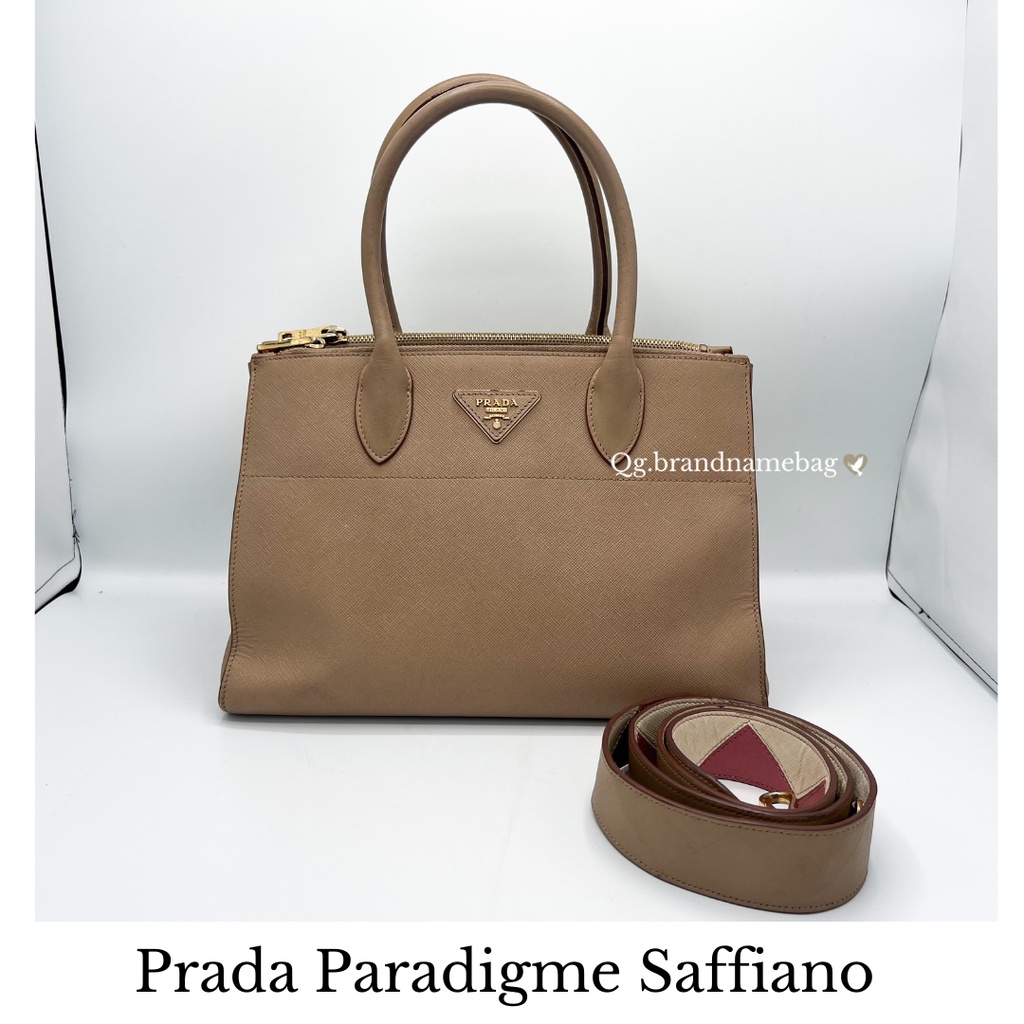 SALE Prada Paradigme Saffiano crossbody พราด้า กระเป๋า แบรนด์เนม สะพาย หนังแท้ ใส่หนังสือ มือสอง used brandname