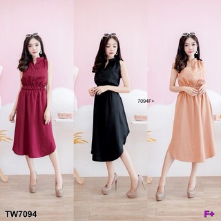 เดรสแขนกุดสีพื้นเรียบ TW7094