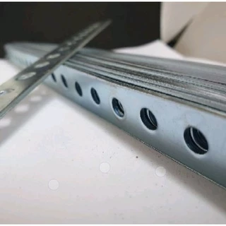 เหล็กรู เหล็กรูแบน อเนกประสงค์ คุณภาพดี อย่างหนา 1.6 mm. ชุบกันสนิม ( ราคา ต่อ 1 ชิ้น)