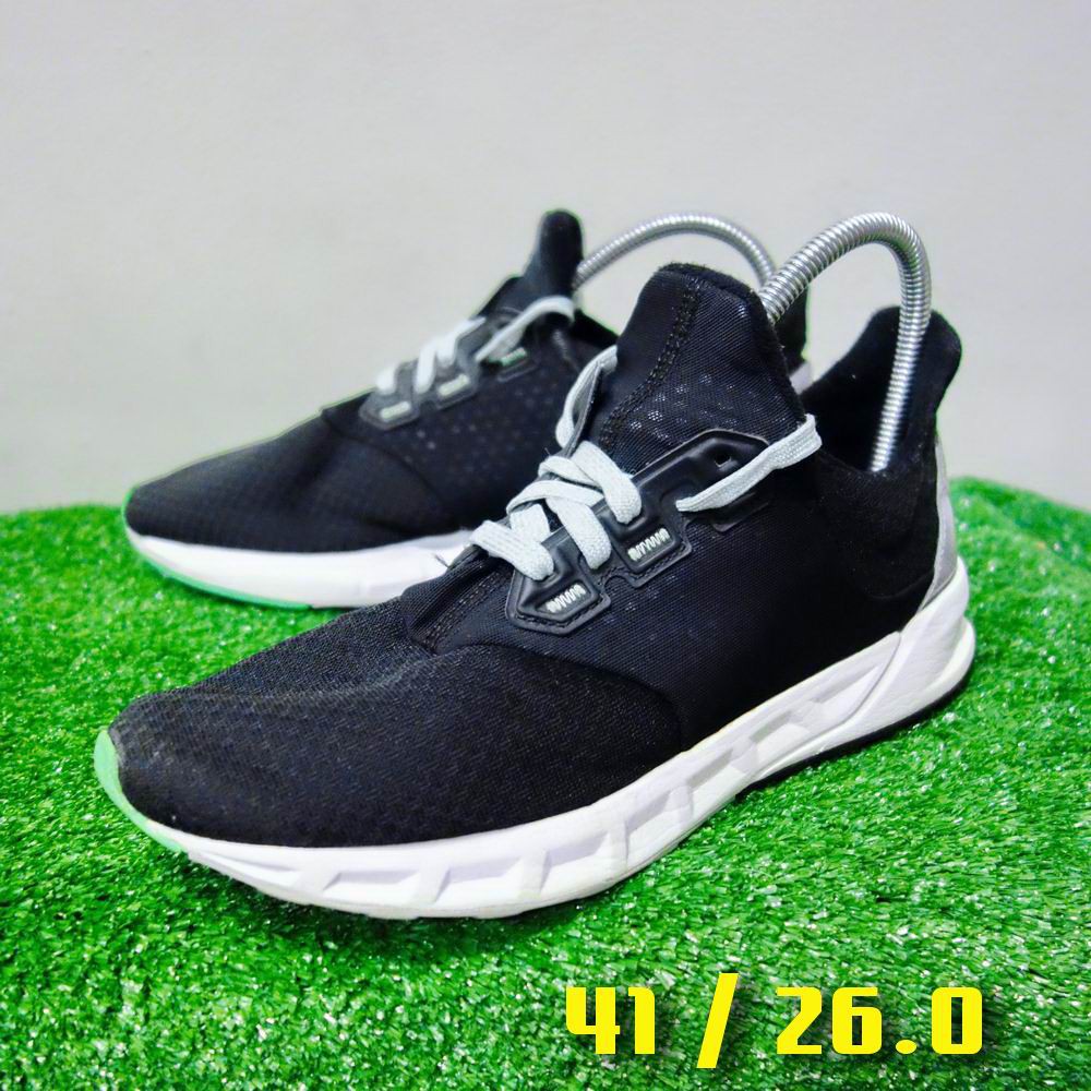 รองเท้ามือสองลดราคา Adidas Falcon  / Size 41.0 ยาว 26.0 มือสอง ของแท้