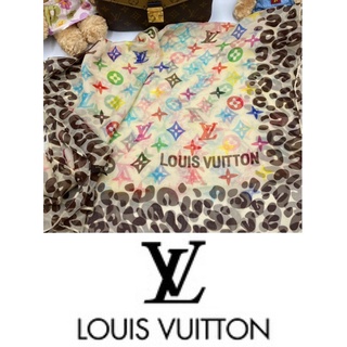 Louis Full Color Scarf ผ้าพันคอแบรนด์เนมมือสองแท้