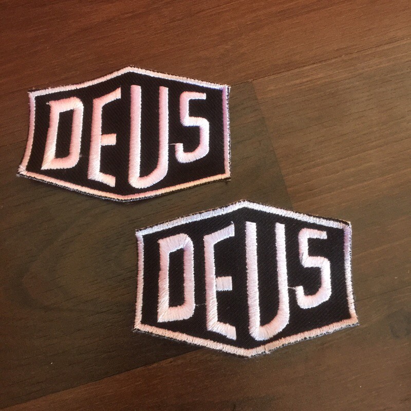 แพทช์เย็บปักถักร้อย Deus Deus Patch
