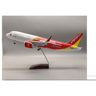 โมเดลเครื่องบิน Vietjet  A 320 ขนาด 47 ซม   ทำด้วยเหล็ก  มีขาตั้งโชว์ให้ สวย งานละเอียด - ของขวัญ ของเล่น ตั้งโชว์