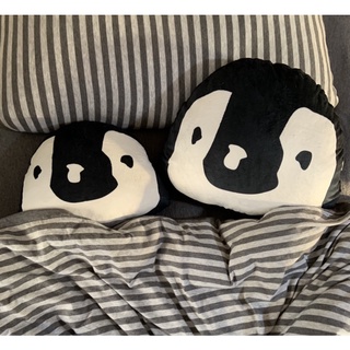 Wild Pillow Penguin - หมอนเพนกวิน