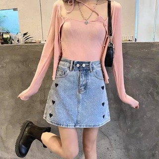 1ldk🌈พร้อมส่ง🌈กระโปรงยีนส์เอวสูงปักลายหัวใจ(003)