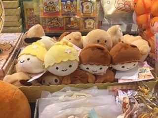 ตุ๊กตาจิ๋ว SANRIO ขนมปัง ราคาตัวละ 250 บาท