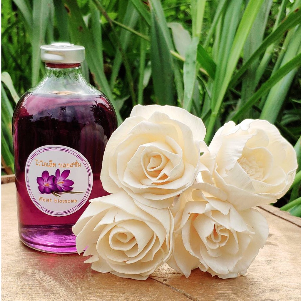 ีรีฟิวน้ำหอมดอกไม้ปรับอากาศขนาด 100 Ml. ฟรี ดอกไม้พร้อมสาย ขนาด 8 ซม. 1 ดอก
