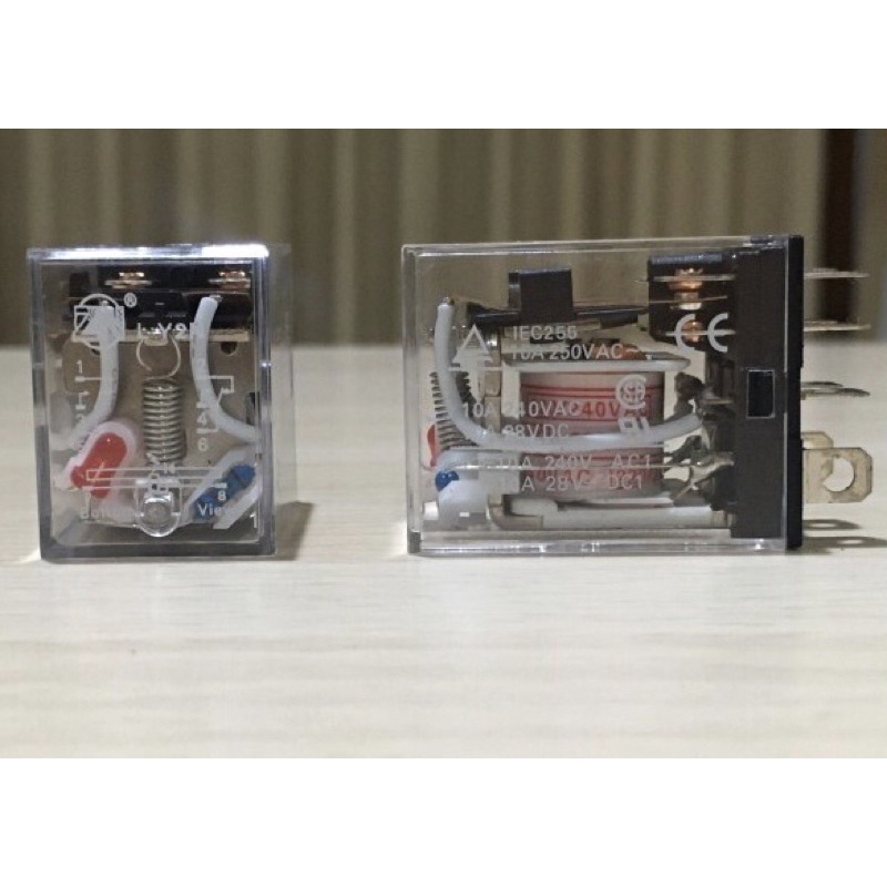 LY2N 220VAC รีเลย์ 8 พิน