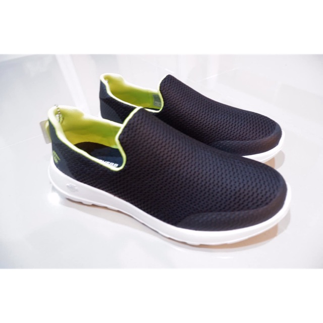Skechers รองเท้าผ้าใบผู้ชาย