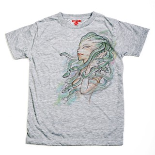 เสื้อยืด แขนสั้น แชปเตอร์วัน สเก๊ตบุ๊ค ลาย เมดูซ่า ผ้านิ่ม / Medusa Chapter One Sketchbook Soft T-Shirt