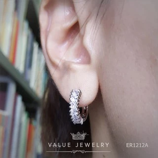 ต่างหูห่วง ฝังคริสตัลเพชรปริ้นเซส Princess Shape 1แถว 6เม็ดเรียง ตุ้มหู เครื่องประดับ ER1212 Value Jewelry