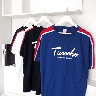 เสื้อoversize 
ลายสกรีนTuseehv