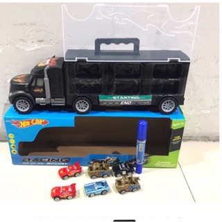 กระเป๋ารถพ่วง CAR (งานพลาสติก)มานะค่า  รุ่นนี้มาพร้อมรถอีก 4 คัน กระเป๋าสามารถเก็บรถได้ 2 ด้าน