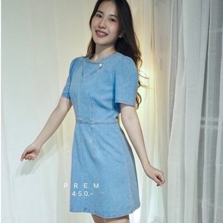 ใส่โค้ด WYGGLK ลด 45.- ขั้นต่ำ 300.-Mom Zipper Denim Dress เดรสยีนส์คอปก ซิปหลัง