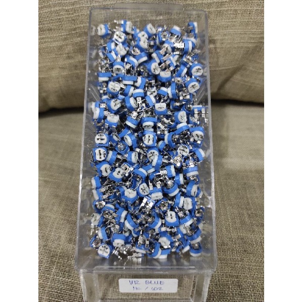 ต่อ 1 PCS VR BLUE 1K 10K 100K 20K 220R 500R Trimpot 102 103 104 203 221 501 Trimmer Variable แนวตั้ง