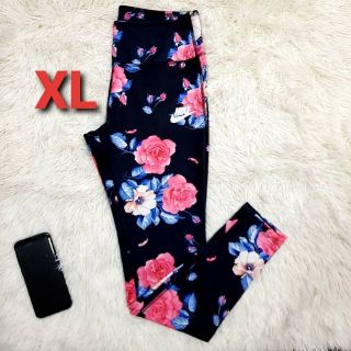 กางเกงลายดอกเอวสูงเป้าสามเหลี่ยม L XLมีหลายสี