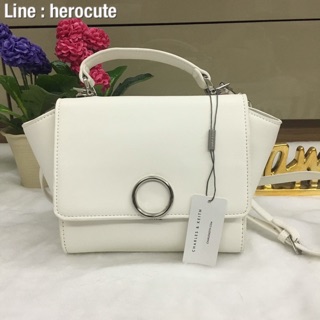 CHARLES &amp; KEITH MINI PUSH-LOCK TRAPEZE BAG 2017 ส่งฟรีEMS