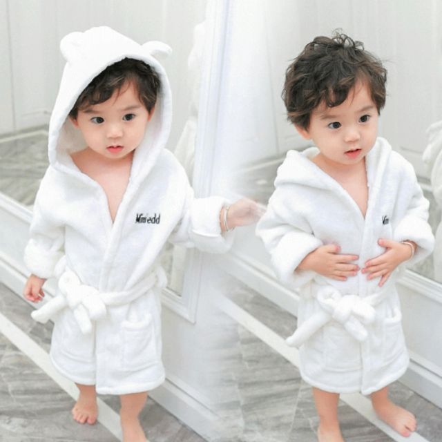 [พร้อมส่งจากไทย] ชุดคลุมอาบน้ำเด็ก มีฮู้ดเป็นหูน้องหมี น่ารักมาก ผ้านุ่ม