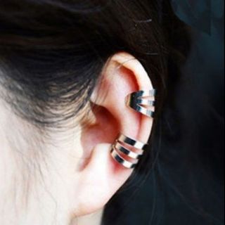 ต่างหูหนีบมินิมอล • M Ear cuff