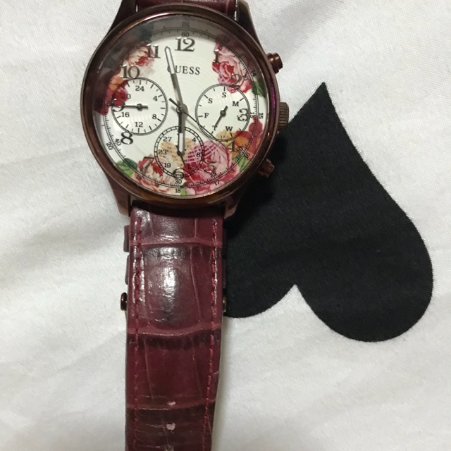 นาฬิกาข้อมือผู้หญิง ยี่ห้อ Guess รุ่นTaylor w1017l3