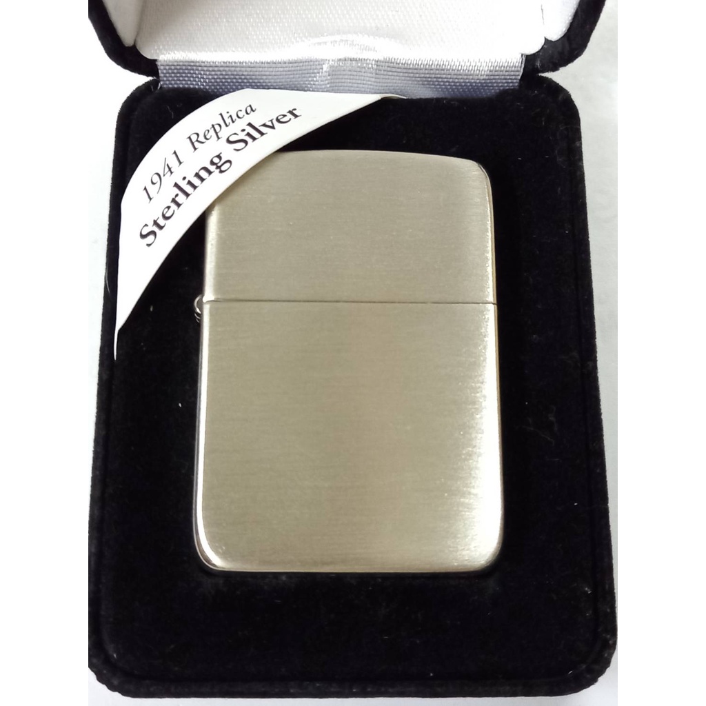 ZIPPO 24 STERLING SILVER 1941 REPLICA  HAND SATIN    ตัวถังนอกทำจากเงินแท้  ทรงย้อนยุคปี1941  ของใหม