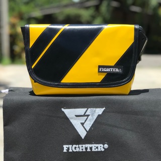 Fighter กระเป๋าสะพายข้าง(พร้อมส่ง)