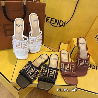 รองเท้าแตะ สไตล์ Fendi รองเท้าแตะแบบสวม🩴