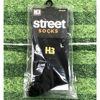 H3 Sport ถุงเท้าข้อสั้น แบรนด์เอชทรี รุ่น STREET รับประกันของแท้ -ถุงเท้ากีฬาคุณภาพดี จากแบรนด์ H3 Sport เอชทรีสปอร์ต -วัสดุ : เส้นใย TERYLENE ผสม สแปนเด็กซ์ SPANDEX ( TERYLENE คือเส้นใยสิ่งทอจากโพลีเอสเตอร์ชนิดหนึ่ง มีน้ำหนักเบา สวมใส่สบาย ยับยาก -ปักตรา